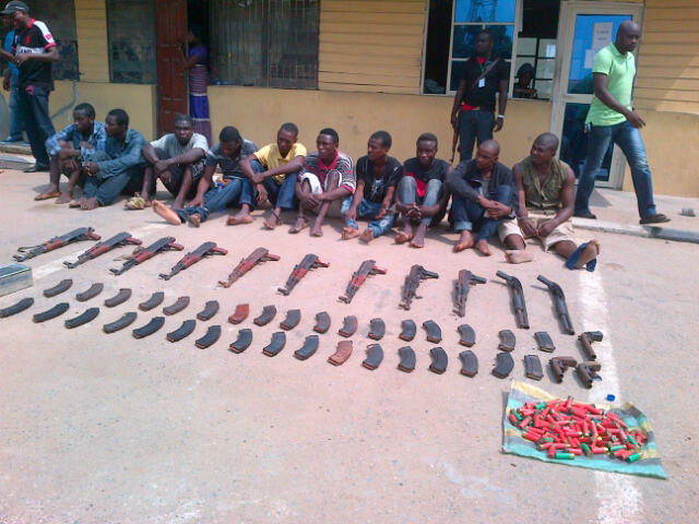 suspected-armed-robbers