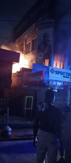Fire razes shopping complex in Computer Village (Photos)  %Post Title