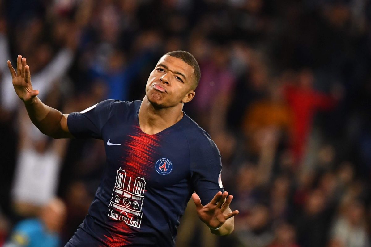 Kylian Mbappe suffers injury scare ahead of World Cup