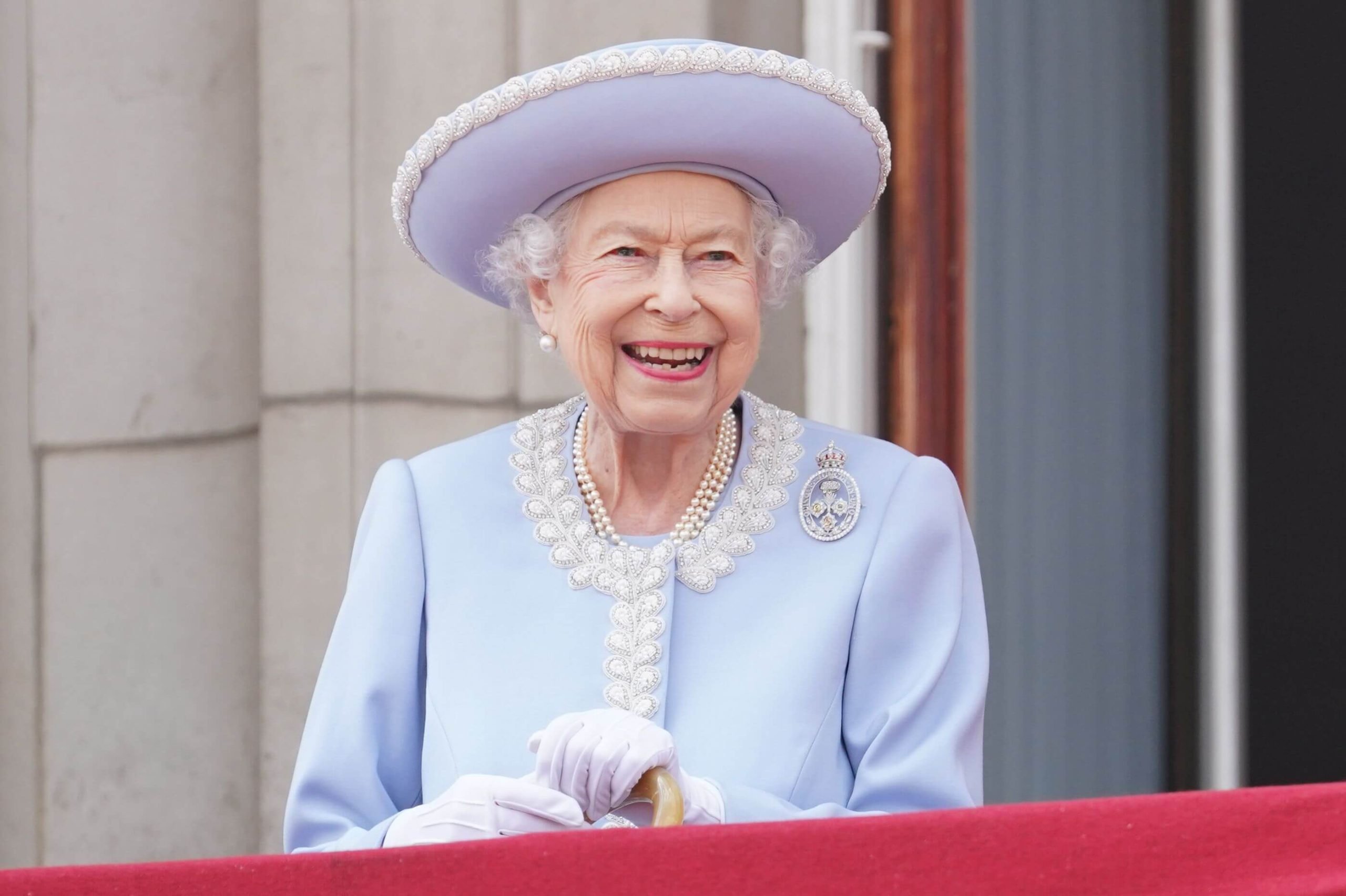 uk-reacts-to-letter-barring-zimbabwean-president-from-queen-s-funeral