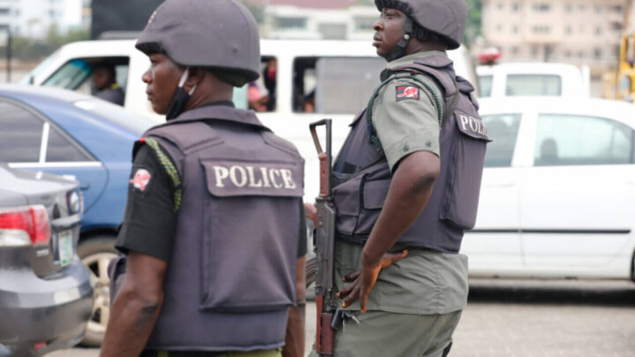 Police in Enugu arrest notorious toy gun robbery suspect |